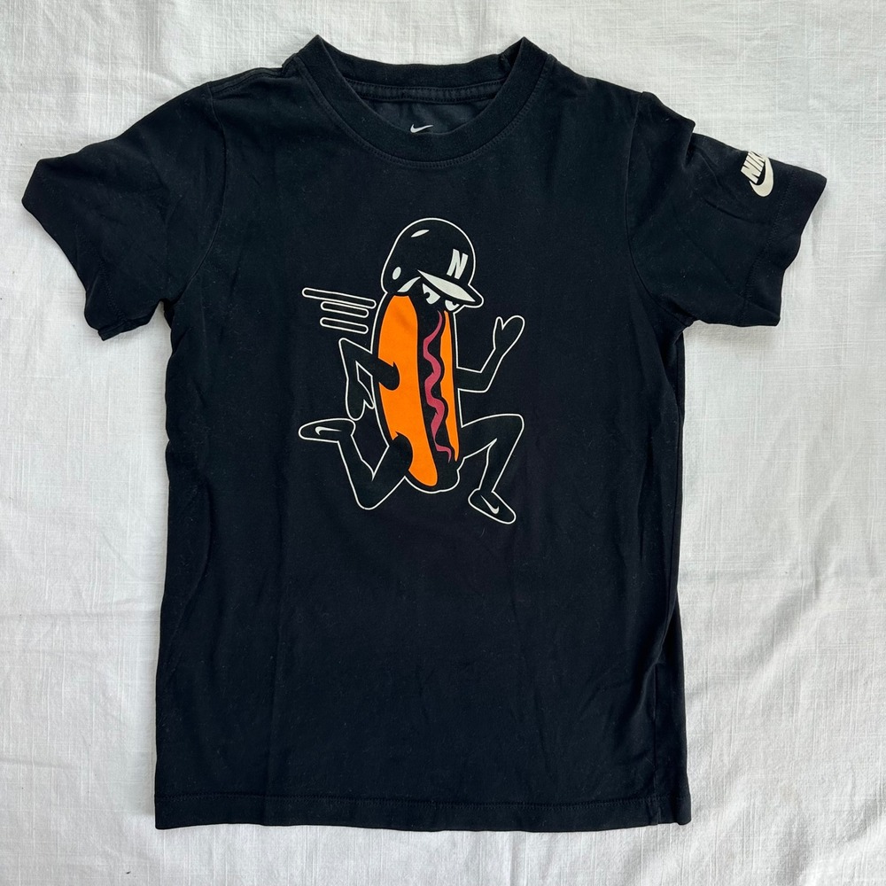 Nike Dri-FIT Graphic Tee Running Hotdog Black Short Sleeve Kids Size S